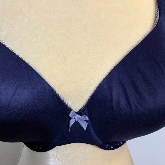 Victoria's Secret NWOT Lined Perfect Coverage Bra Women 40DD - Picture 3 of 12